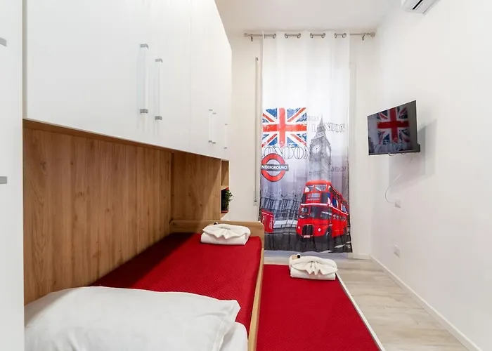 Jhonny's Near Vatican 3 Bedroom's Appartamento Roma