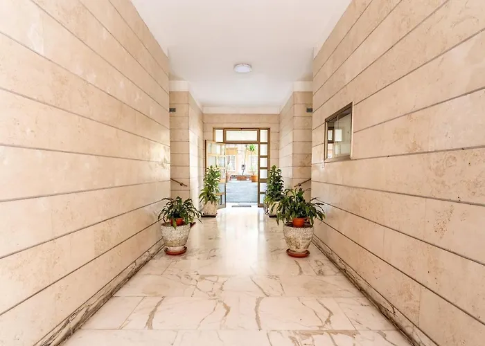 Appartamento Jhonny's Near Vatican 3 Bedroom's *