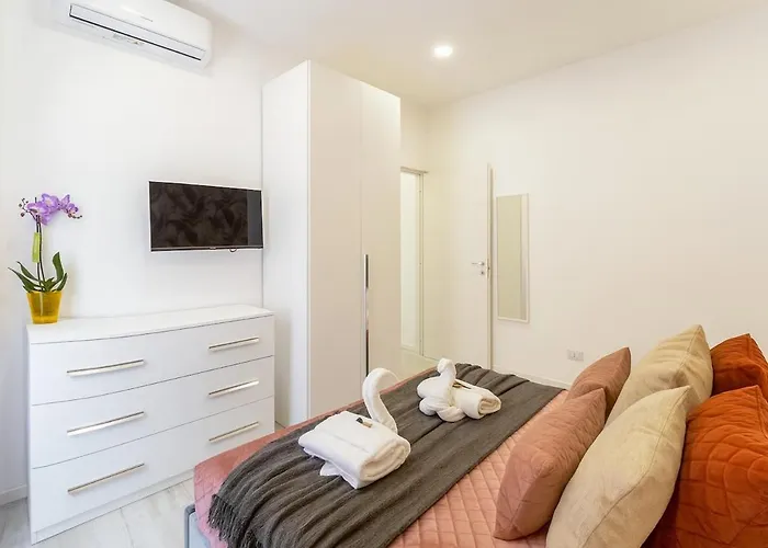 Appartamento Jhonny's Near Vatican 3 Bedroom's *