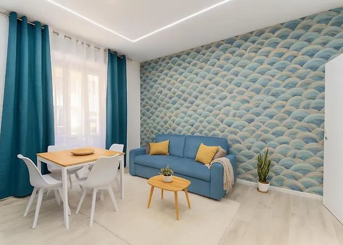 Jhonny's Near Vatican 3 Bedroom's *
